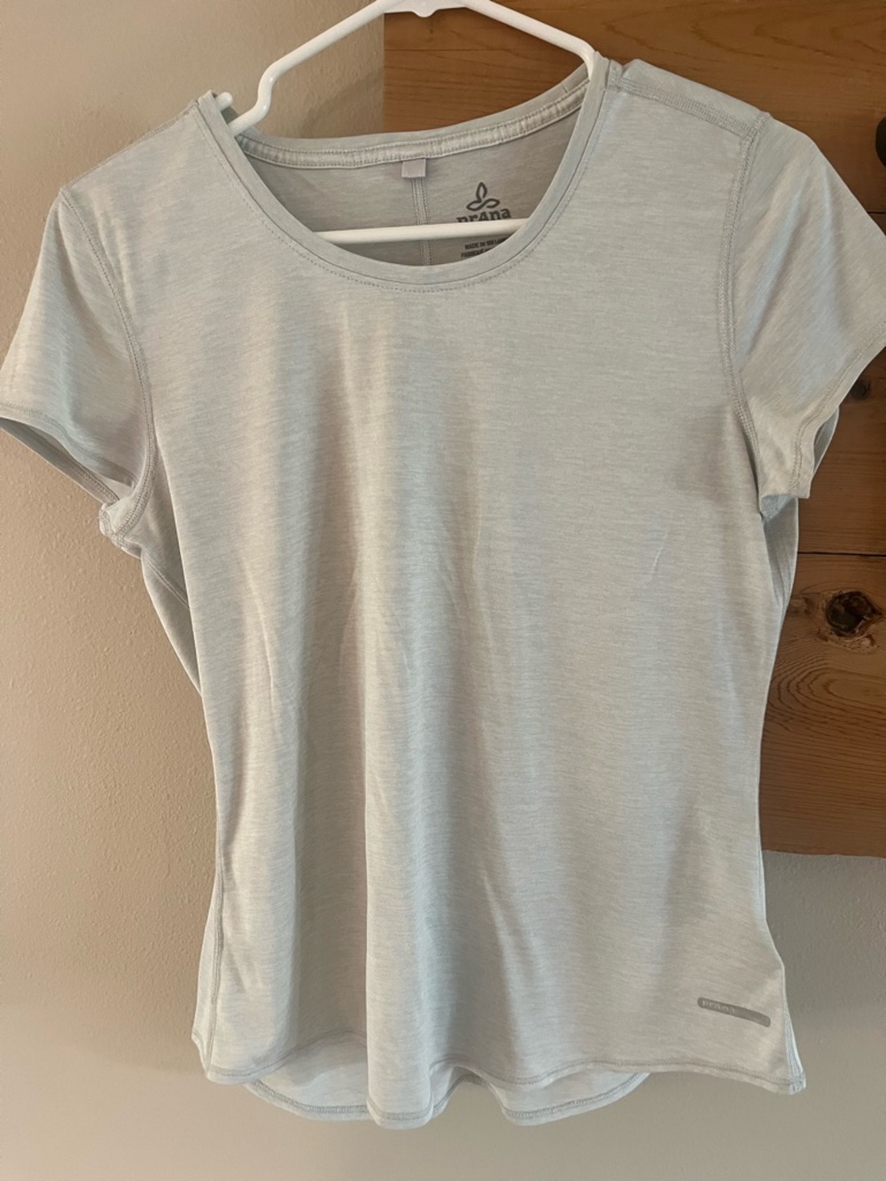 Prana Women’s Short Sleeve Athletic Tee - Pale Gray